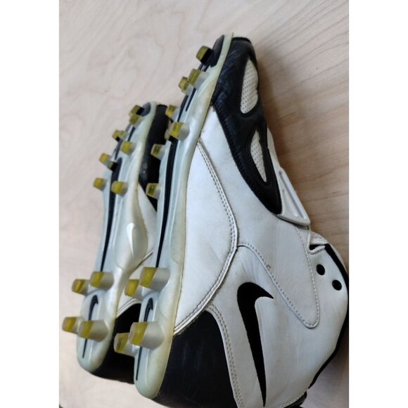 Nike White & Black Soccer Cleats  Mens Size 14 main image 4